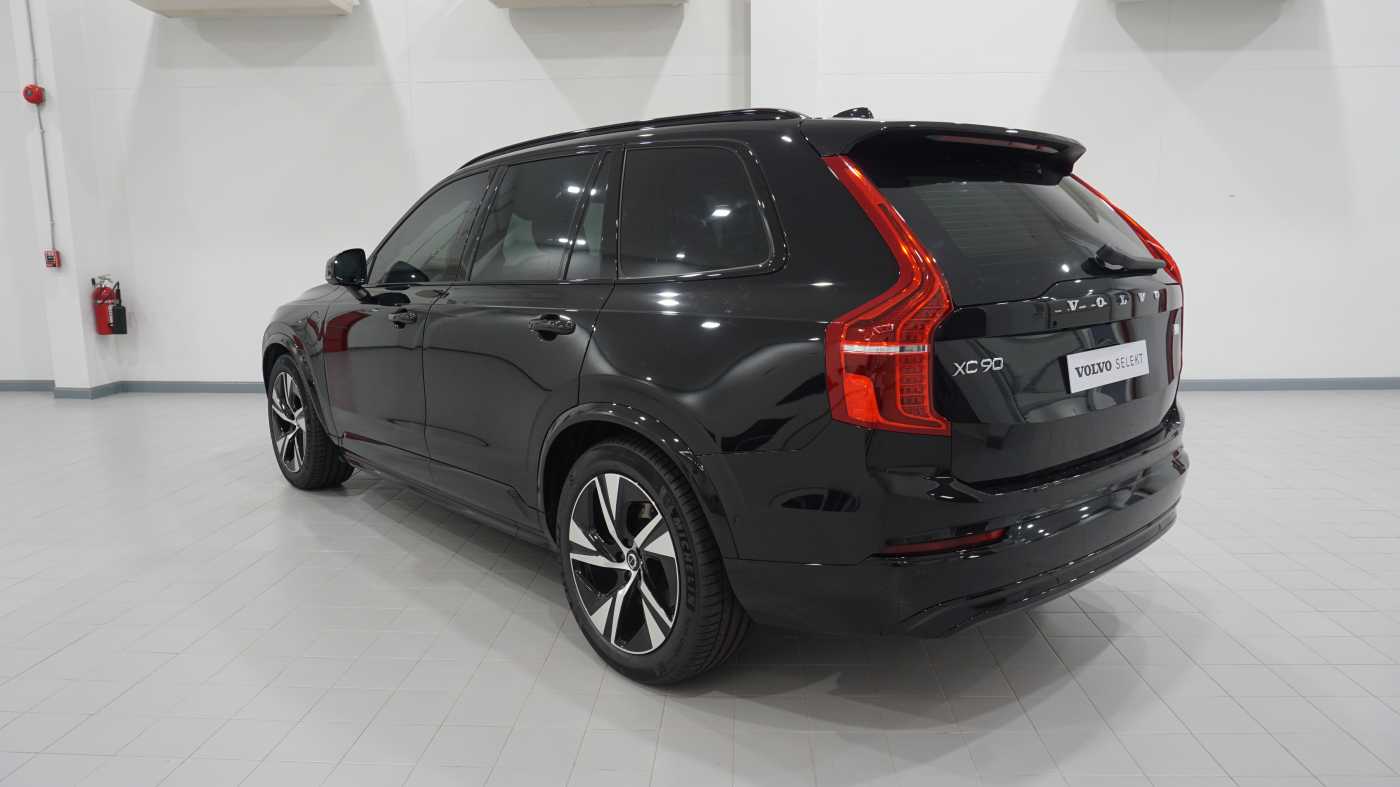 Volvo  Recharge Plug-in Hybrid R-Design MY22.5 (460hp)