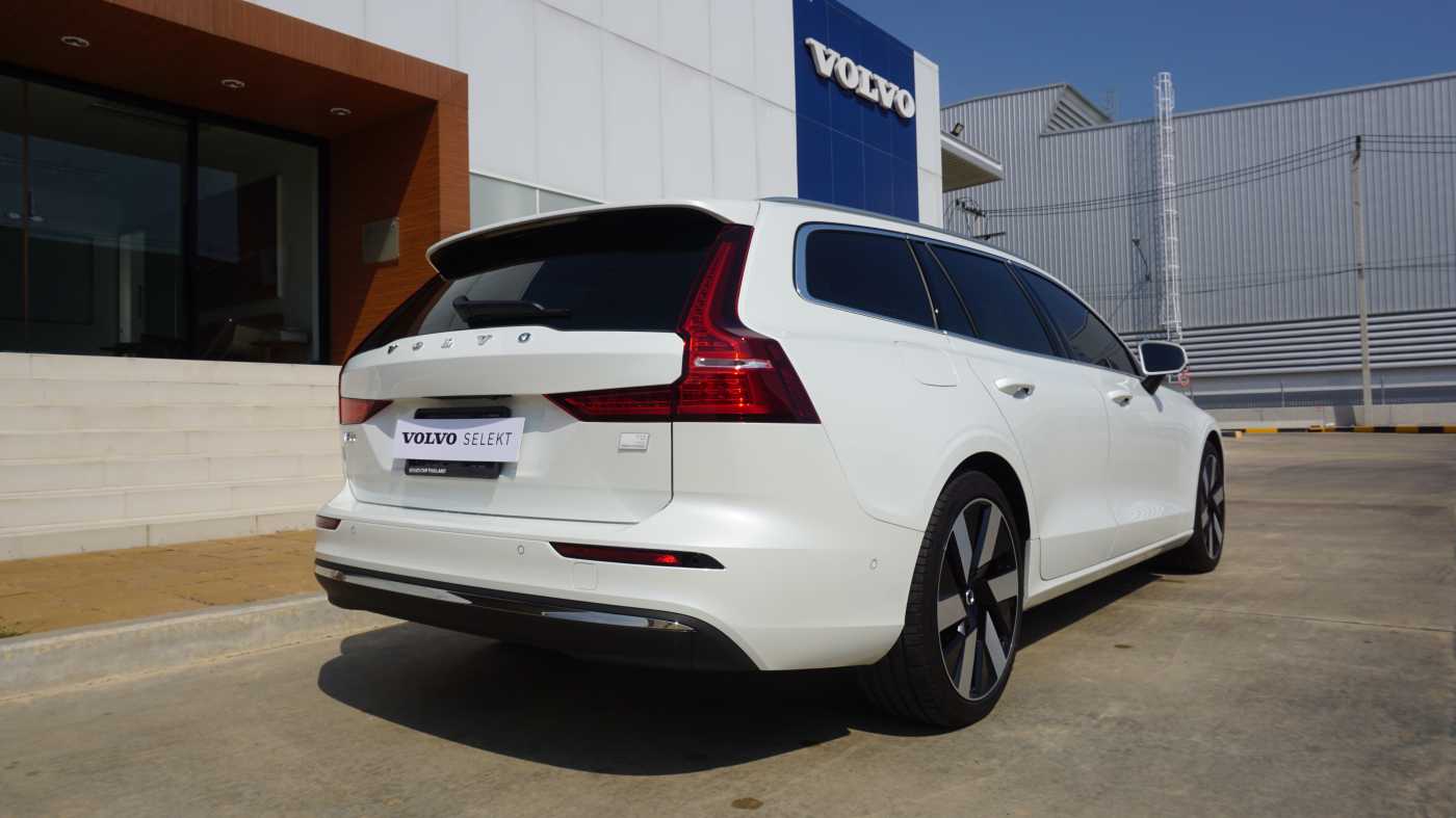 Volvo  Recharge Ultimate T8 plug in hybrid Bright (MY24) (462hp)