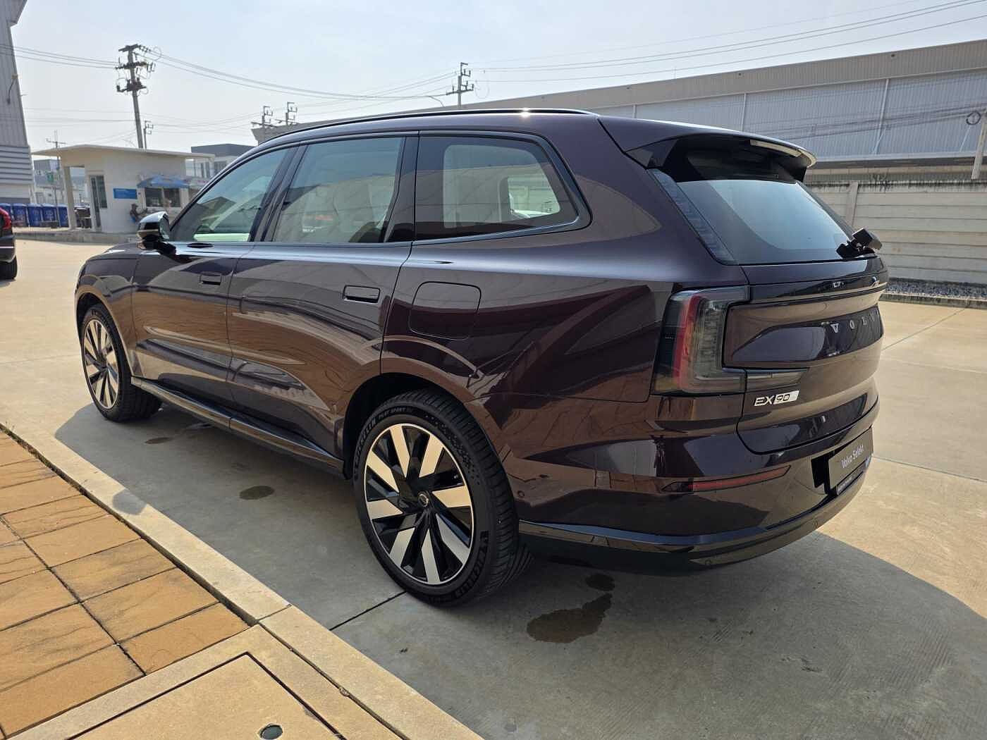 Volvo  Ultra - Twin Performance 6 seats (MY25)