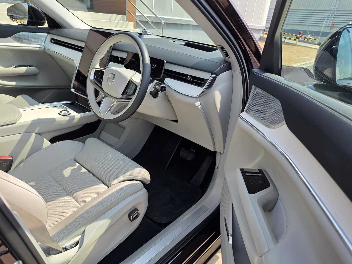 Volvo  Ultra - Twin Performance 6 seats (MY25)