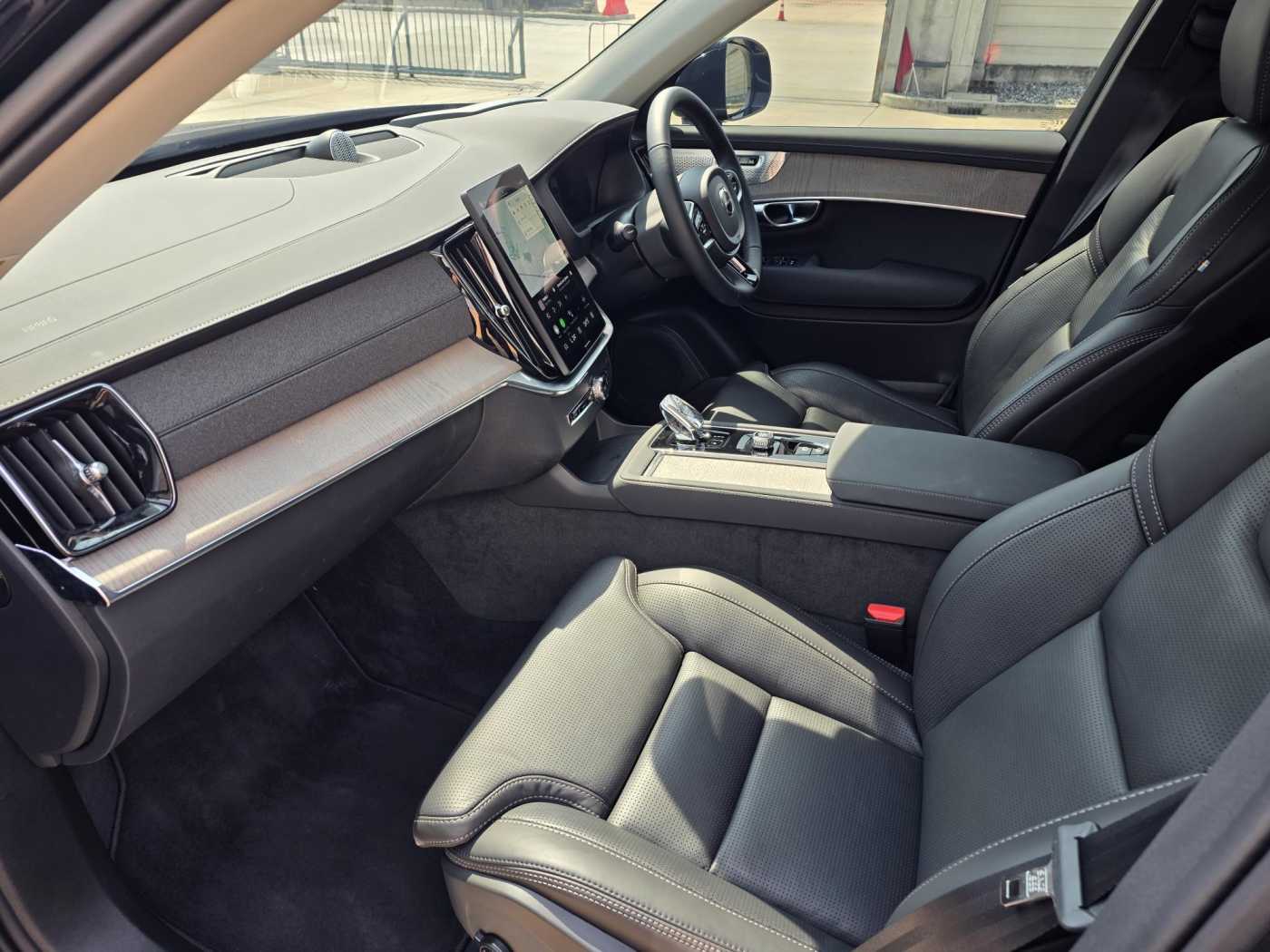 Volvo  Ultra - T8 Plug-in Hybrid Bright (MY25)