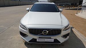 Volvo  Recharge Ultimate T8 plug in hybrid Bright (MY24) (462hp)